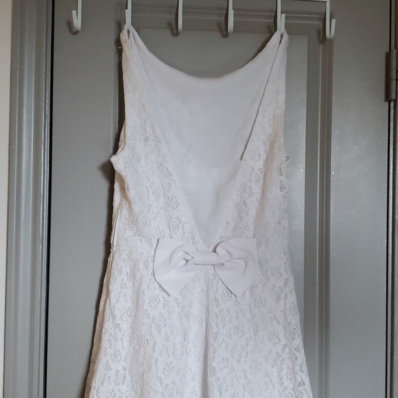 Dress - Picture 6 of 8